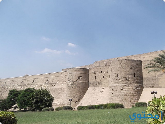 القلعة في المنام للعزباء